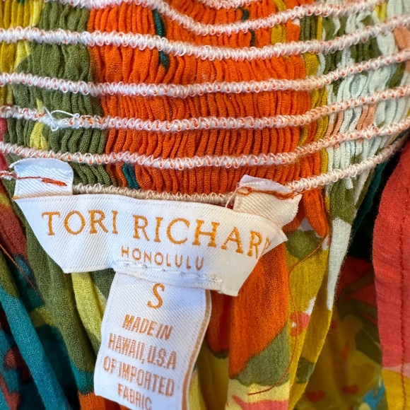 Exclusive Toni Richard’s strapless summer dress - Picture 4 of 5